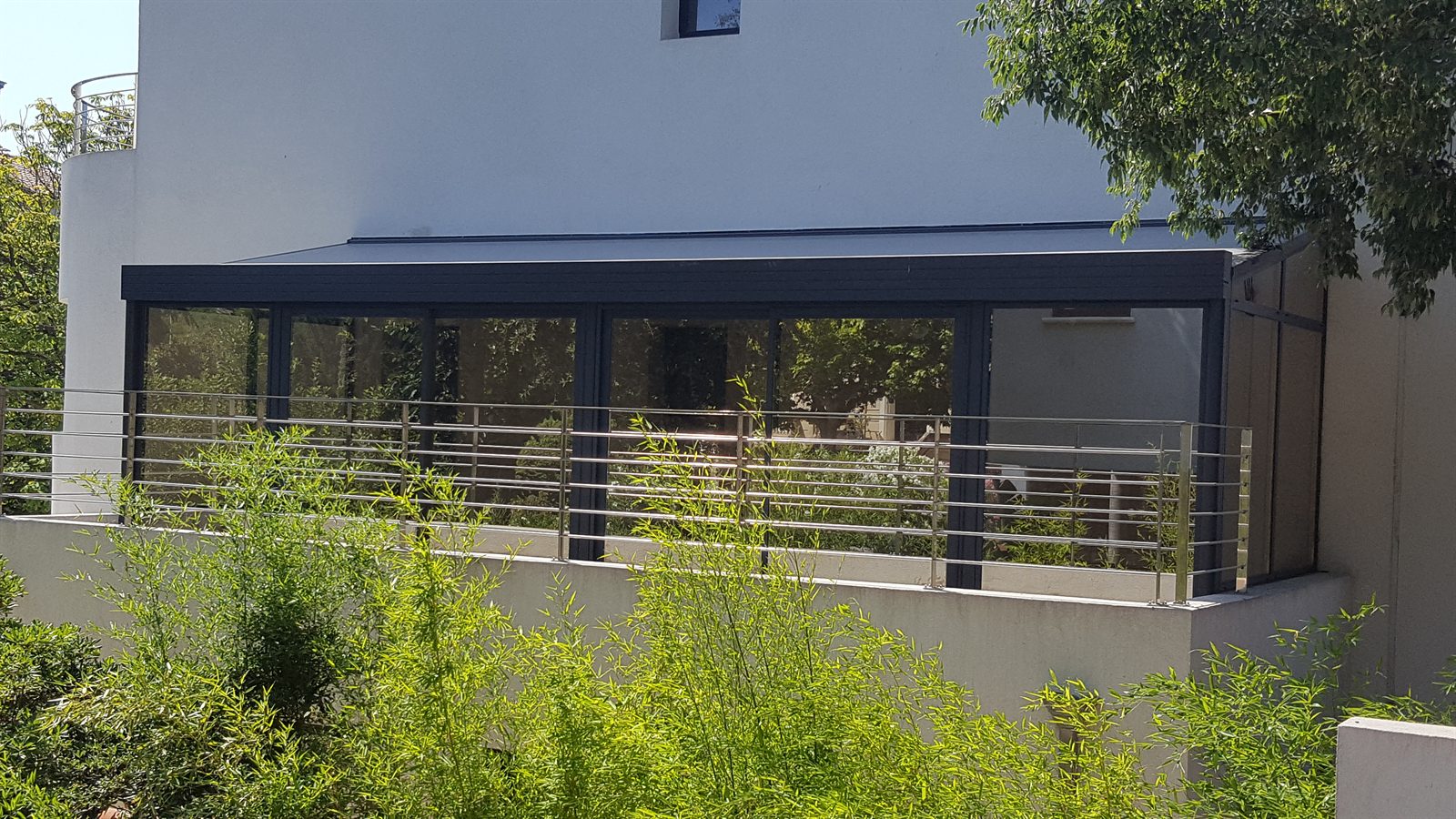 Véranda aluminium intérieur lumineux